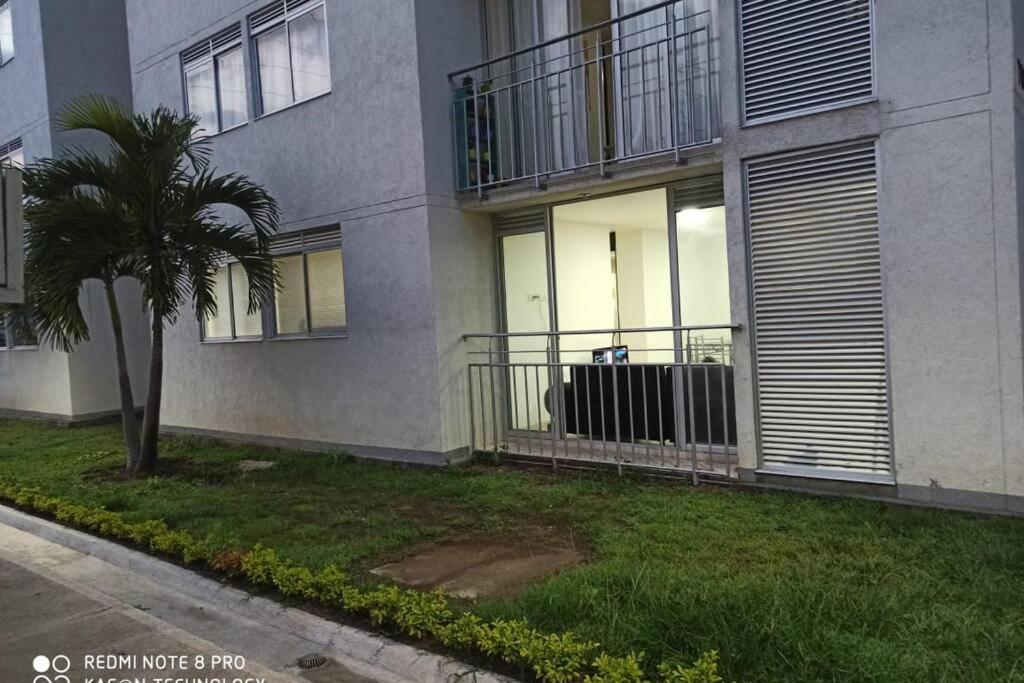 Apartamento Amoblado Fortezza 2 Ibagué エクステリア 写真