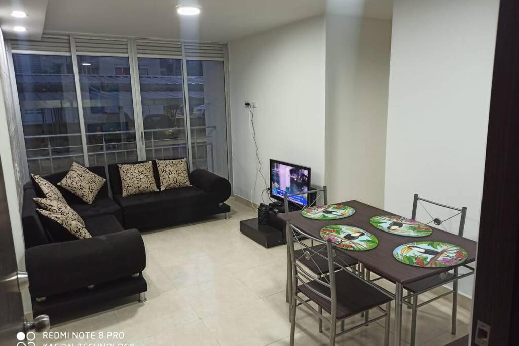 Apartamento Amoblado Fortezza 2 Ibagué エクステリア 写真